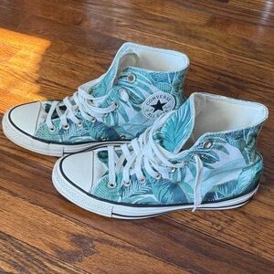 Converse Green Palm print chuck taylor High-Tops 7.5 men’s 9.5 women’s